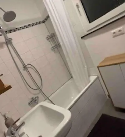 Appartamento Monteurzimmer - Ferienwohnung Nahe Frankfurt Am Main *